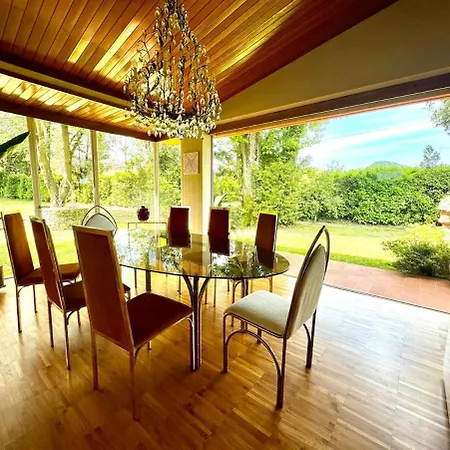 Carlofelice With Swimming Pool, Air Conditioning, Wifi Capannori